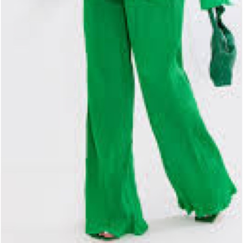 PrettyLittleThing Plisse Wide Leg Pants Green High Waisted Flowy Lounge Size 6 - Picture 2 of 14